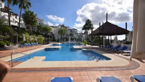 3 bedrooms Nueva Andalucia ground floor apartment for sale