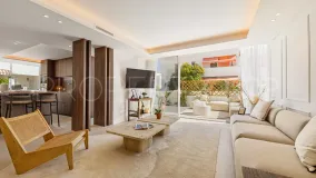 For sale town house in Marbella Golden Mile with 4 bedrooms