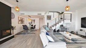 3 bedrooms town house for sale in Elviria Hills
