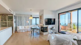 Comprar apartamento con 4 dormitorios en Sitio de Calahonda