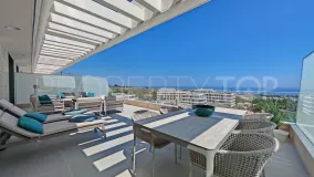 Se vende apartamento en Selwo con 3 dormitorios