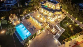 For sale Nueva Andalucia 6 bedrooms villa