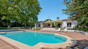 Se vende villa en Benahavis con 8 dormitorios