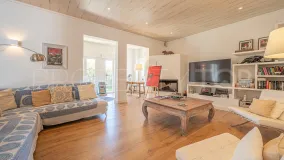 For sale villa in Nueva Andalucia