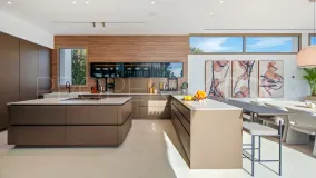 Villa en venta de 5 dormitorios en Nueva Andalucia