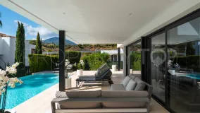 Comprar villa en Nueva Andalucia con 5 dormitorios