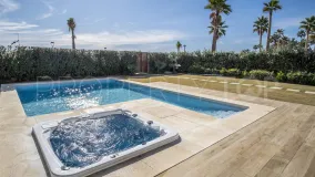 Villa en venta en Estepona Este