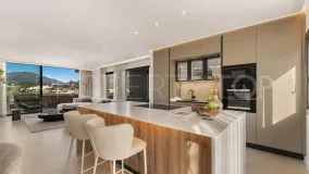 2 bedrooms penthouse in Nueva Andalucia for sale