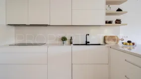 Adosado en venta en La Quinta con 4 dormitorios
