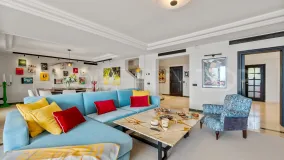 For sale duplex penthouse in Marbella Golden Mile