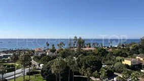 Duplex penthouse for sale in Guadalmina Baja