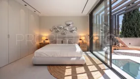 Se vende villa de 5 dormitorios en Rio Verde Playa