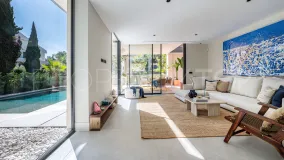 Se vende villa de 5 dormitorios en Rio Verde Playa