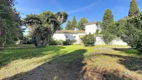 Villa en venta en Guadalmina Baja de 8 dormitorios