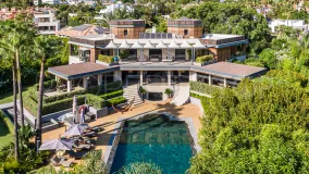 Villa de 5 dormitorios en venta en Guadalmina Baja