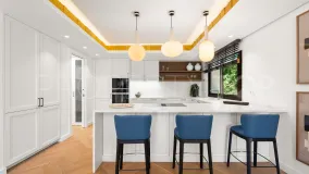 Comprar villa con 6 dormitorios en Casasola