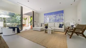 Se vende villa con 5 dormitorios en Rio Verde Playa