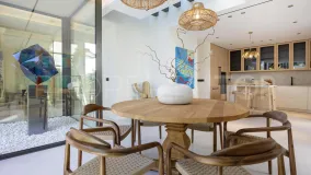 Se vende villa con 5 dormitorios en Rio Verde Playa