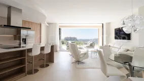 For sale Benahavis apartment with 3 bedrooms