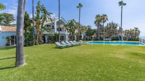 Se vende villa en Casasola