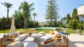 Los Monteros Playa, villa de 5 dormitorios a la venta
