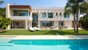 Los Monteros Playa, villa de 5 dormitorios a la venta