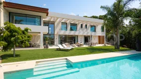Los Monteros Playa, villa de 5 dormitorios a la venta
