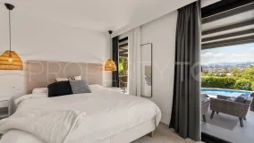 Buy Nueva Andalucia 4 bedrooms villa