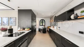 Se vende villa en Los Arqueros de 5 dormitorios