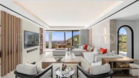 Se vende villa en Los Arqueros de 5 dormitorios