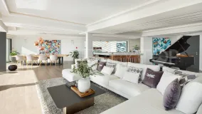 Villa en venta en Benalmadena