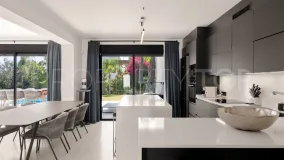 Villa en venta con 3 dormitorios en Llanos de Nagueles