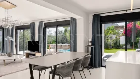 Villa en venta con 3 dormitorios en Llanos de Nagueles