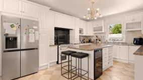 Llanos de Nagueles, villa de 5 dormitorios en venta