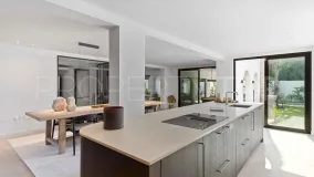 Guadalmina Baja 5 bedrooms villa for sale