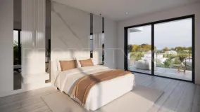 Comprar villa en Elviria con 3 dormitorios