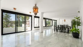 Duplex penthouse in Alcazaba for sale