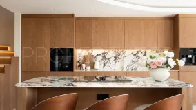 For sale town house in Benahavis