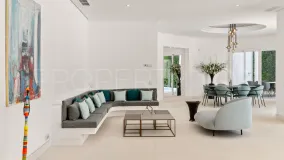 Villa with 6 bedrooms for sale in Guadalmina Baja