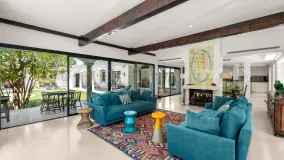 Villa a la venta en Guadalmina Baja con 7 dormitorios