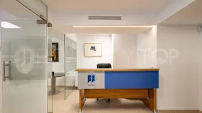 For sale commercial premises with 5 bedrooms in Marbella