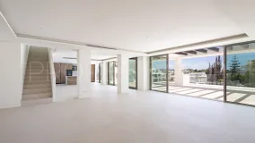 Duplex penthouse for sale in Señorio de Marbella