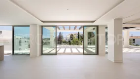 Duplex penthouse for sale in Señorio de Marbella