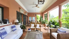 Villa con 5 dormitorios en venta en Altos de Puente Romano