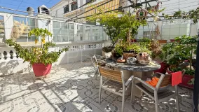 2 bedrooms Estepona flat for sale