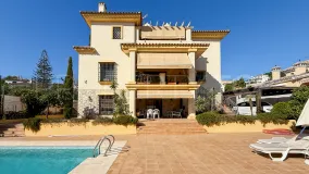 Villa en venta en Mijas con 5 dormitorios