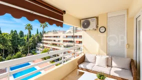 Comprar atico duplex de 4 dormitorios en Marbella Centro