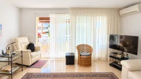 Comprar atico duplex de 4 dormitorios en Marbella Centro