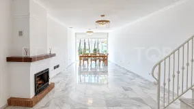 For sale Montepiedra town house