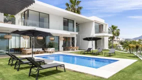 5 bedrooms villa for sale in Los Capanes del Golf